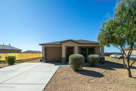479 Cahan Dr, Morristown, AZ 85342