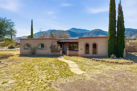 5210 S Apache Ave, Sierra Vista, AZ 85650