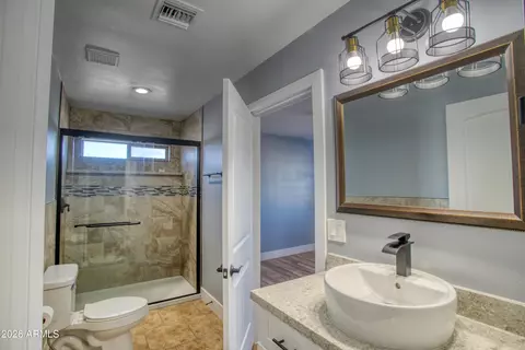 Bath - 97 Mulligan Rd, Eagar, AZ 85925 photo 1 of 2