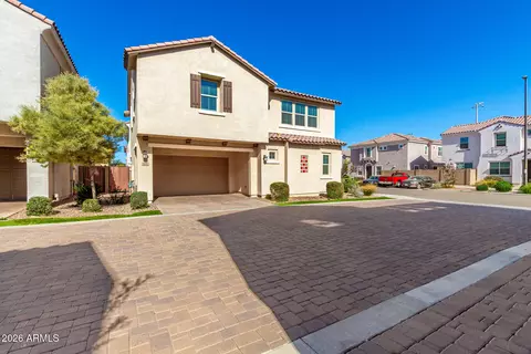 688 N Abalone Dr, Gilbert, AZ 85233