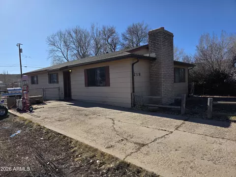 218 Edison Ave, Williams, AZ 86046
