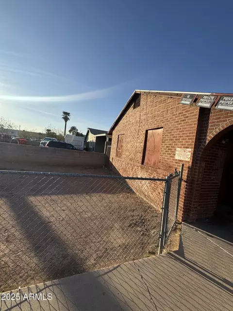 2230 E Taylor St, Phoenix, AZ 85006