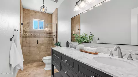 Bath - 6910 E Saddleback Cir, Mesa, AZ 85207 photo 5 of 5