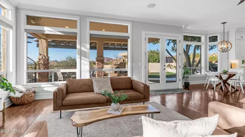 Living - 6910 E Saddleback Cir, Mesa, AZ 85207 photo 2 of 3