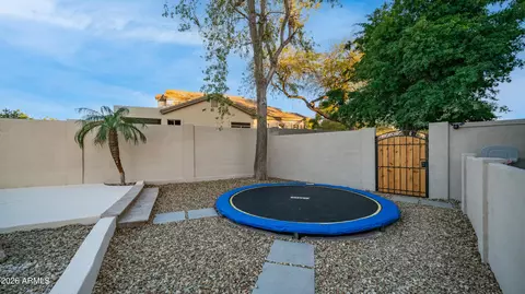 Exterior - 6910 E Saddleback Cir, Mesa, AZ 85207 photo 10 of 12