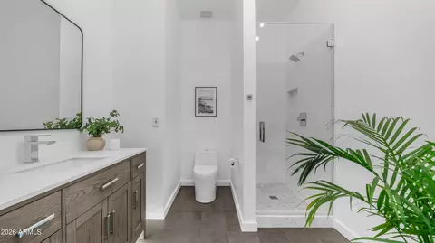 Bath - 6910 E Saddleback Cir, Mesa, AZ 85207 photo 1 of 5