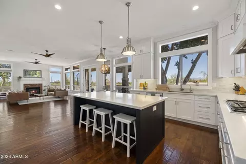 Kitchen - 6910 E Saddleback Cir, Mesa, AZ 85207 photo 2 of 5