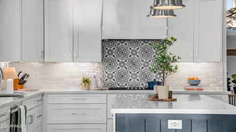 Kitchen - 6910 E Saddleback Cir, Mesa, AZ 85207 photo 1 of 5