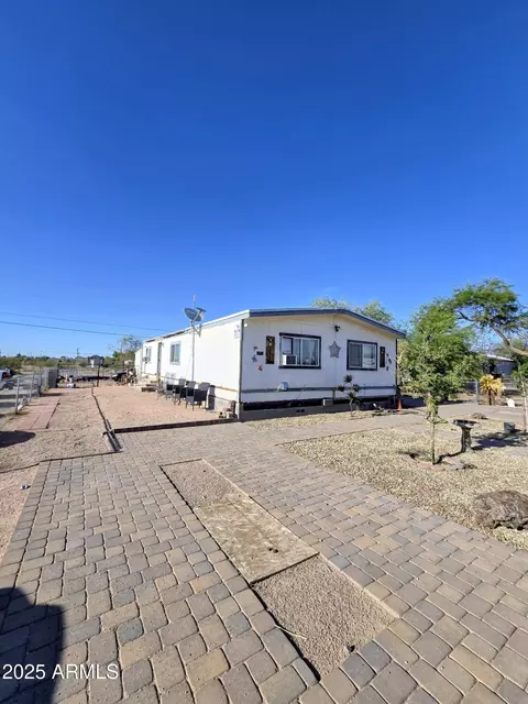 3220 W Caballero Dr, Eloy, AZ 85131