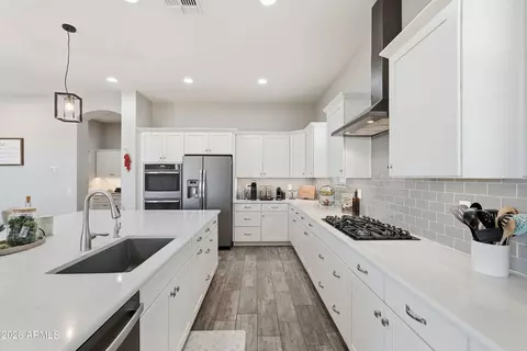2605 S Jeffry St, Gilbert, AZ 85295 photo 4