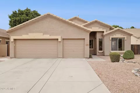 944 S Porter St, Gilbert, AZ 85296