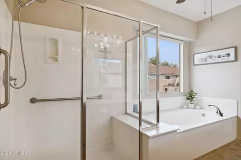 Bath - 944 S Porter St, Gilbert, AZ 85296 photo 4 of 7