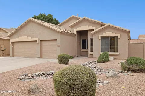 Exterior - 944 S Porter St, Gilbert, AZ 85296 photo 2 of 6