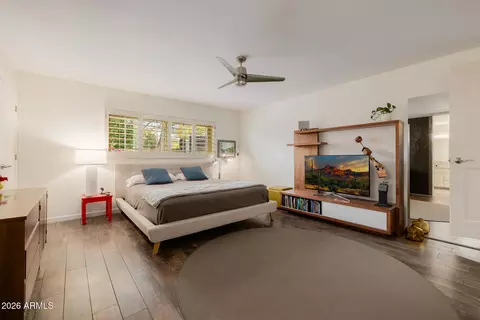 Bedroom - 5847 N 46th St, Phoenix, AZ 85018 photo 2 of 8