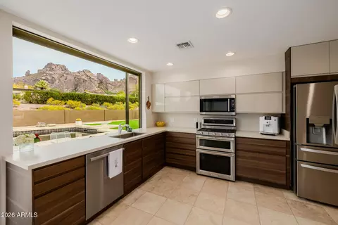 Kitchen - 5847 N 46th St, Phoenix, AZ 85018 photo 2 of 6