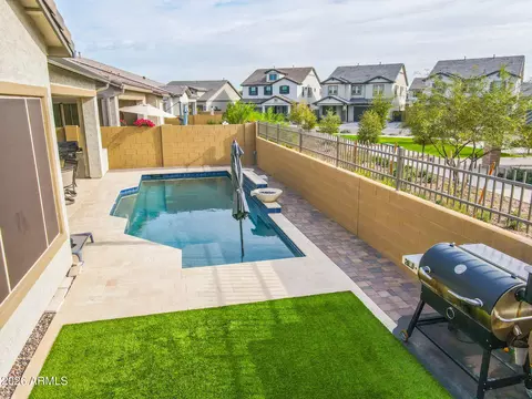 Exterior - 5721 E Scarlet St, Mesa, AZ 85215 photo 12 of 14