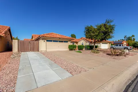 9152 W Redfield Rd, Peoria, AZ 85381