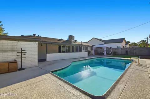 Exterior - 3014 E Whitton Ave, Phoenix, AZ 85016 photo 9 of 11