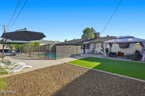 Exterior - 3014 E Whitton Ave, Phoenix, AZ 85016 photo 2 of 11