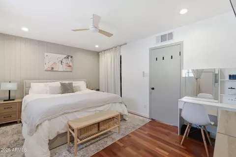 Bedroom - 3014 E Whitton Ave, Phoenix, AZ 85016 photo 5 of 6