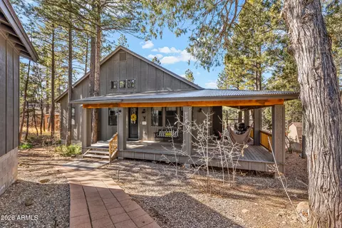 1435 E Jaguar Ln, Munds Park, AZ 86017