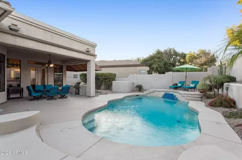 Exterior - 4806 Estevan Rd, Phoenix, AZ 85054 photo 4 of 7