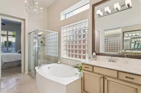 Bath - 4806 Estevan Rd, Phoenix, AZ 85054 photo 3 of 4