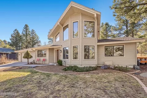 4449 E Moonshadow Ln, Flagstaff, AZ 86004