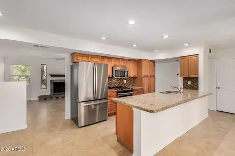 6815 S Juniper St, Tempe, AZ 85283 photo 5