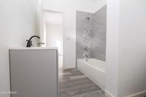 Bath - 1006 E 7th St, Douglas, AZ 85607 photo 2 of 10
