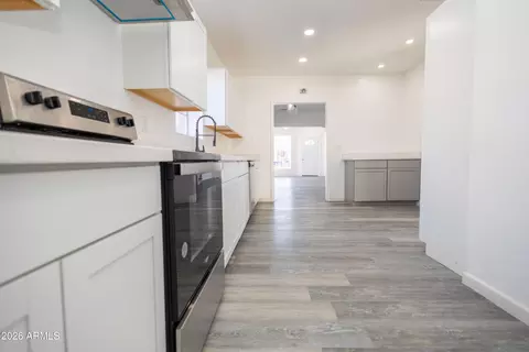 Entry Way - 1006 E 7th St, Douglas, AZ 85607 photo 3 of 4