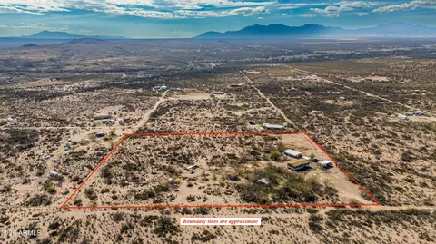 1886 E Robins Roost Trl, Huachuca City, AZ 85616