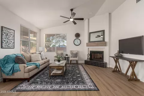 Living - 7265 E Lindner Ave, Mesa, AZ 85209 photo 1 of 3
