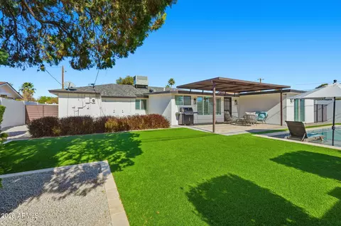 Exterior - 3041 Elm St, Phoenix, AZ 85016 photo 6 of 9