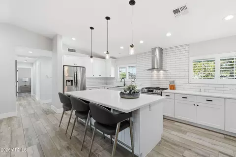 Kitchen - 3041 Elm St, Phoenix, AZ 85016 photo 7 of 8