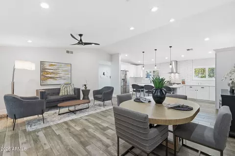 Dining - 3041 Elm St, Phoenix, AZ 85016 photo 1 of 2