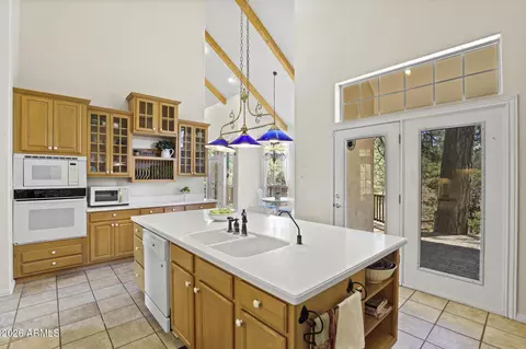 Kitchen - 864 E Highline Dr, Payson, AZ 85541 photo 2 of 4