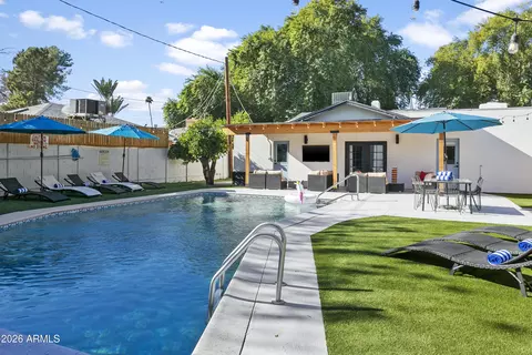 3139 N 40th St, Phoenix, AZ 85018