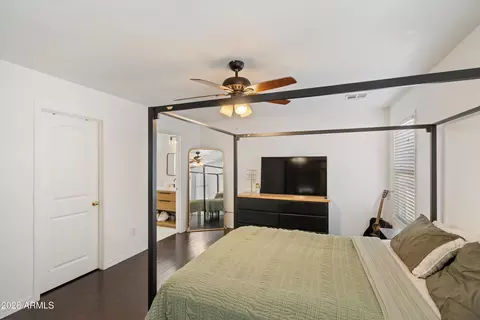 Bedroom - 4310 E Jasper Dr, Gilbert, AZ 85296 photo 3 of 6