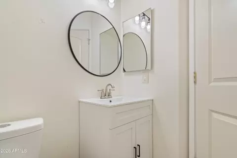 Bath - 4310 E Jasper Dr, Gilbert, AZ 85296 photo 1 of 3