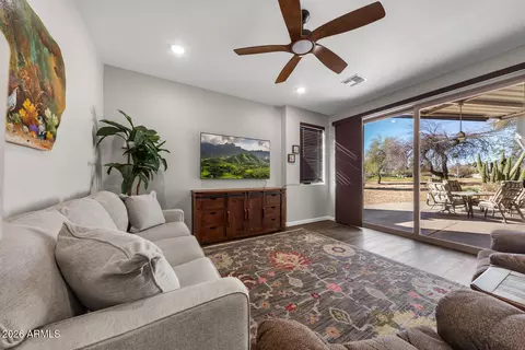 17200 W Bell Rd #1054, Surprise, AZ 85374