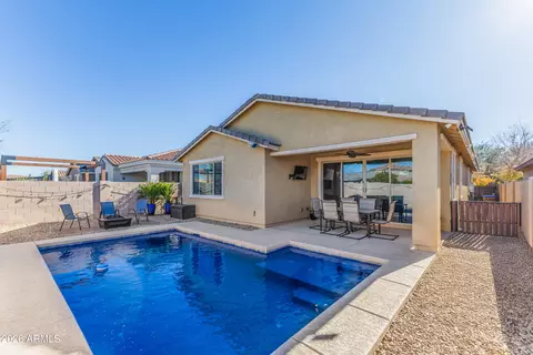 554 W Rainbow Bridge Ln, San Tan Valley, AZ 85140