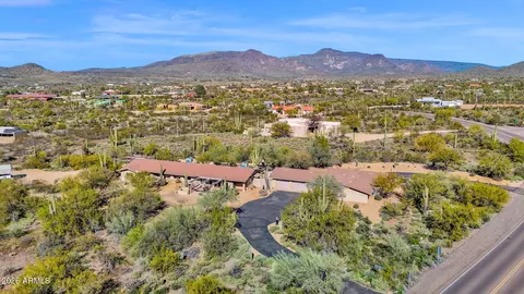 39402 N Spur Cross Rd, Cave Creek, AZ 85331