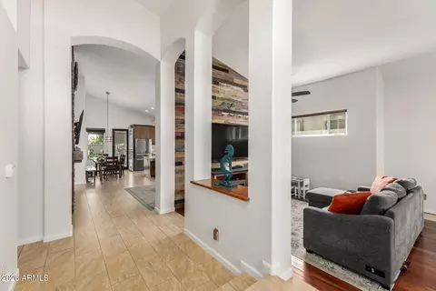 2409 E Hiddenview Dr, Phoenix, AZ 85048 photo 6