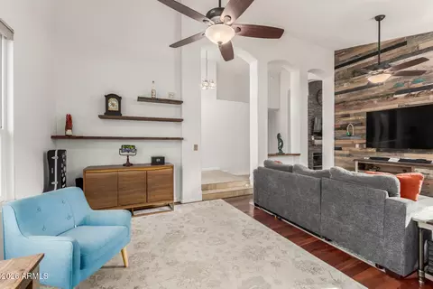 2409 E Hiddenview Dr, Phoenix, AZ 85048 photo 8
