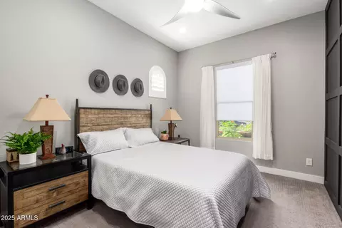 Bedroom - 3251 E Bryce Ln, Phoenix, AZ 85050 photo 6 of 8