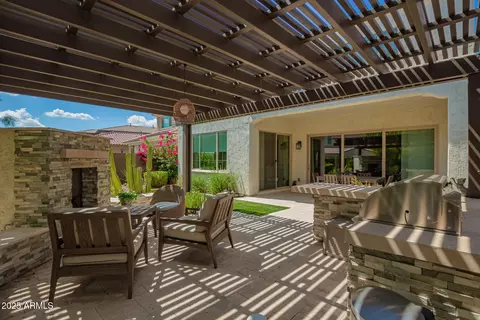 Exterior - 3251 E Bryce Ln, Phoenix, AZ 85050 photo 13 of 16