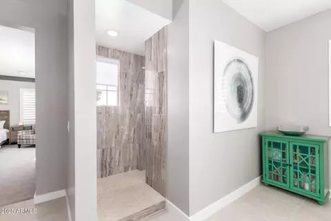 Entry Way - 3251 E Bryce Ln, Phoenix, AZ 85050 photo 4 of 5
