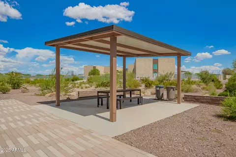 View/Area - 3251 E Bryce Ln, Phoenix, AZ 85050 photo 5 of 11