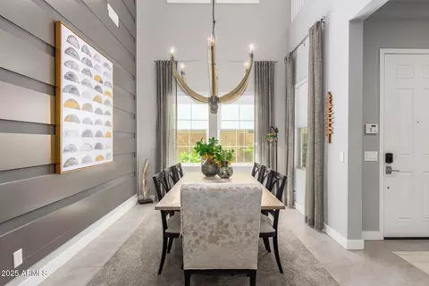 Dining - 3251 E Bryce Ln, Phoenix, AZ 85050 photo 1 of 5